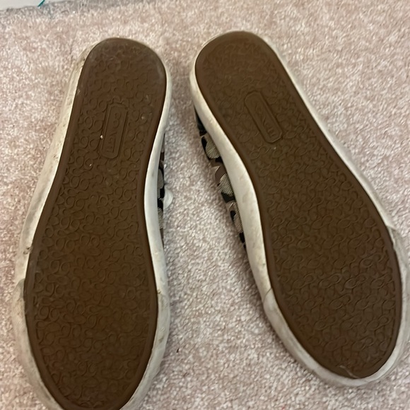 Well Loved Coach Logo Sneakers Size 7.5 - Picture 3 of 4
